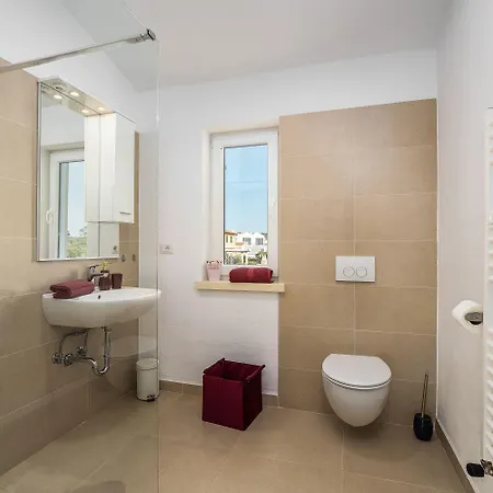 Traumhafte Mit Meerblick, Privatpool, Babybett, Bbq-bereich, Waschmaschine Prázdninový dům Kaštelir