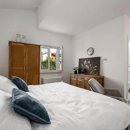 Prázdninový dům Traumhafte Mit Meerblick, Privatpool, Babybett, Bbq-bereich, Waschmaschine *