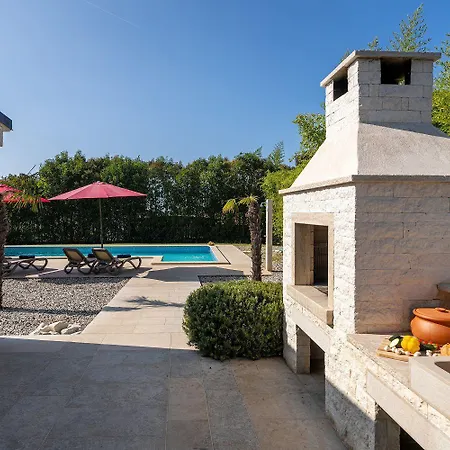 Traumhafte Mit Meerblick, Privatpool, Babybett, Bbq-bereich, Waschmaschine Prázdninový dům *