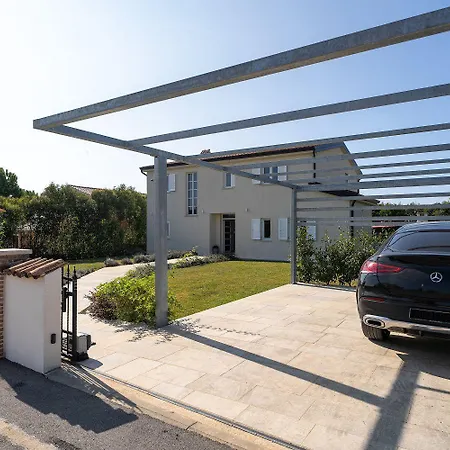 Traumhafte Mit Meerblick, Privatpool, Babybett, Bbq-bereich, Waschmaschine Prázdninový dům *