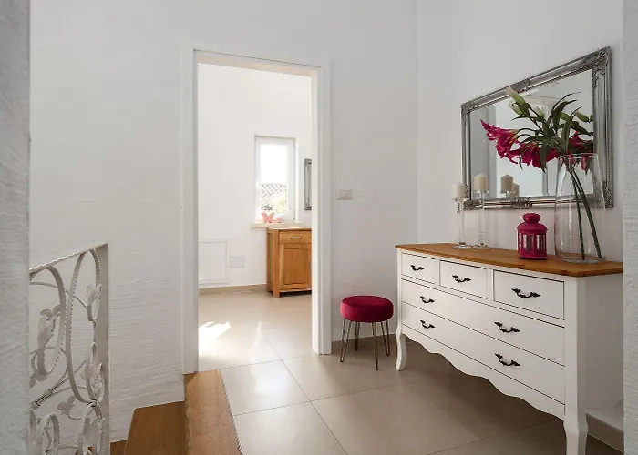 Vikendica Traumhafte Mit Meerblick, Privatpool, Babybett, Bbq-bereich, Waschmaschine *