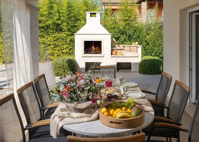 Vikendica Traumhafte Mit Meerblick, Privatpool, Babybett, Bbq-bereich, Waschmaschine Kastelir