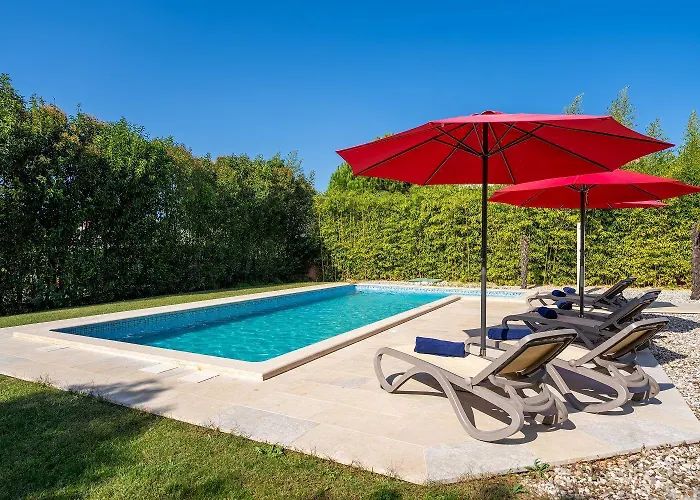 Traumhafte Mit Meerblick, Privatpool, Babybett, Bbq-bereich, Waschmaschine Kastelir