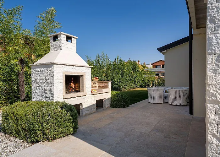 Traumhafte Mit Meerblick, Privatpool, Babybett, Bbq-bereich, Waschmaschine Vikendica